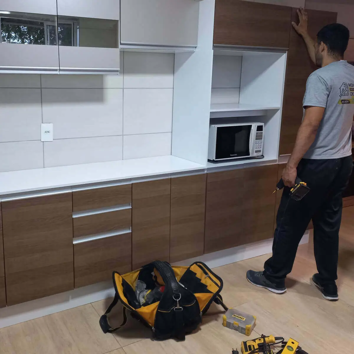 montagem de armário de cozinha MDP no Recreio dos Bandeirantes RJ